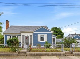 12 Gilmore St, Pawtucket, RI 02861