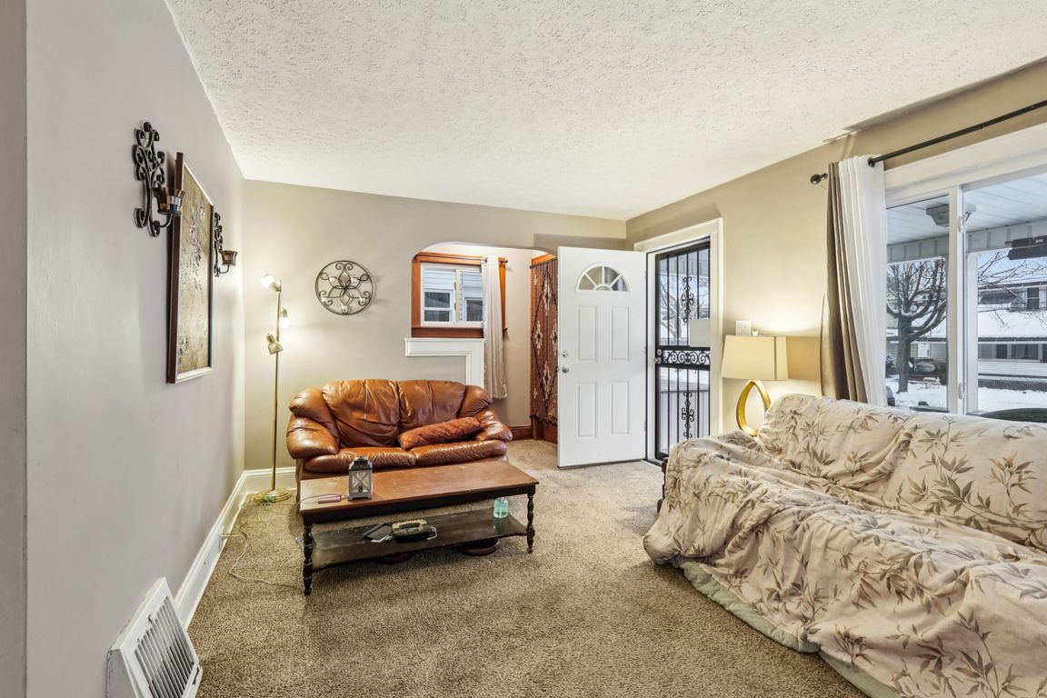 next background image