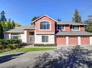 10260 NE 30th Pl, Bellevue, WA 98004