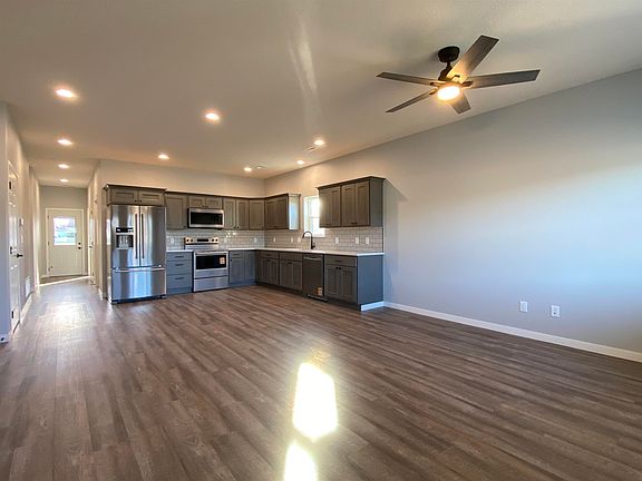 2nd image of 845 9th St