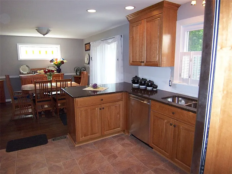 50 Greenview Dr — Photo 10