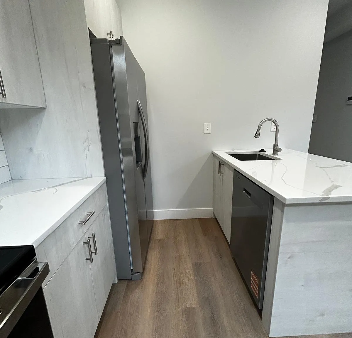 2 bed, 800 sqft, $1,750 — Photo 3