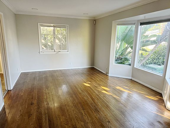 2nd image of 3206 Marathon St #3208