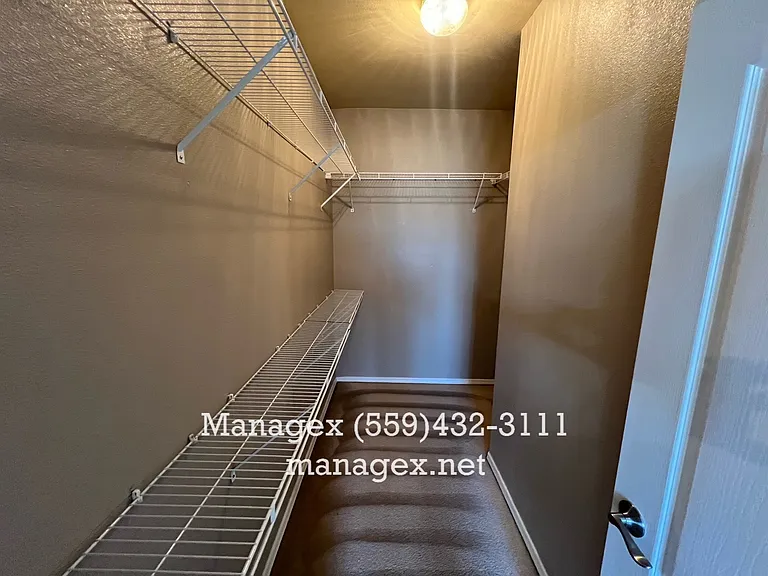 716 W Siena Ln — Photo 14
