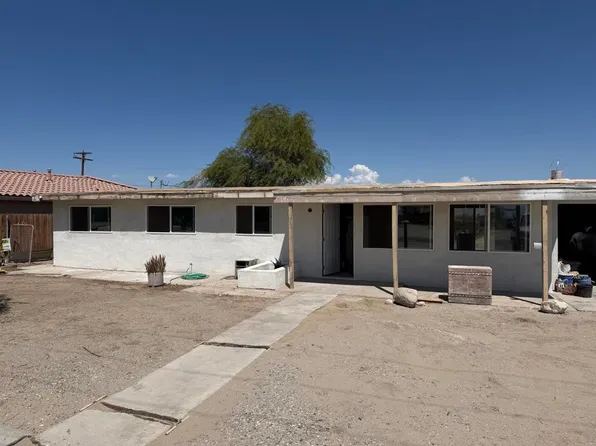 2502 Harbor Dr, Thermal, CA 92274