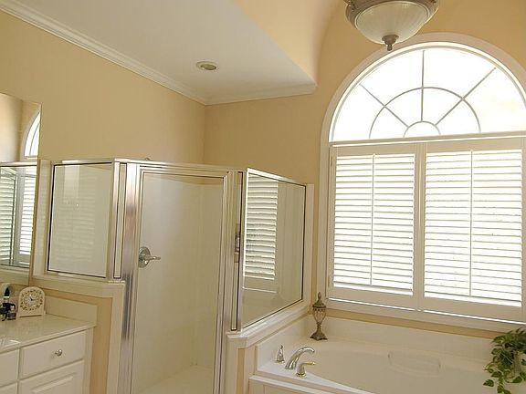 4th image of 4320 Avary Pl