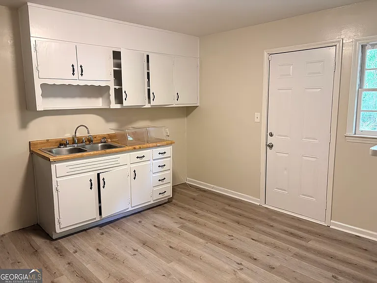 407A Fayetteville Rd — Photo 4