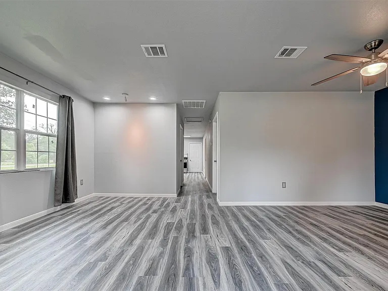 15897 Dewberry Ln — Photo 4