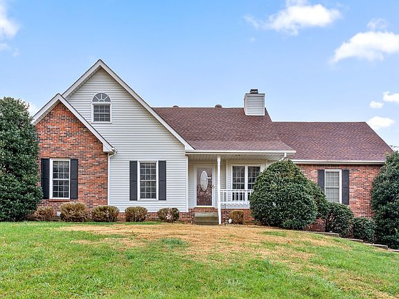 3rd image of 3427 Clearwater Dr