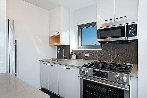 1st image of 250 E Houston St APT 10C