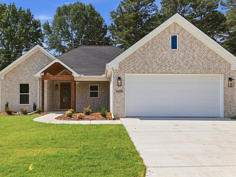 1st image of 3909 Spencer Crossing Dr