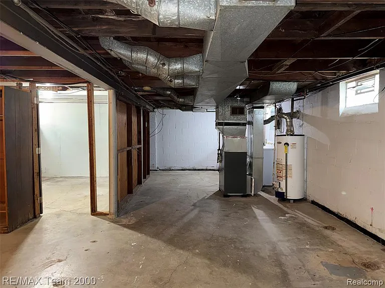 17930 Ruth St — Photo 15