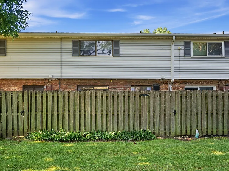 7752 Montgomery Rd #3 — Photo 36