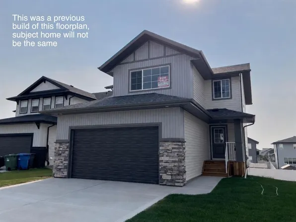 655 N Robinson Ave, Penhold, AB T0M 1R0