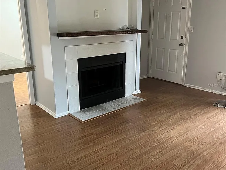 8643 Mallard Reserve Dr #202 — Photo 7