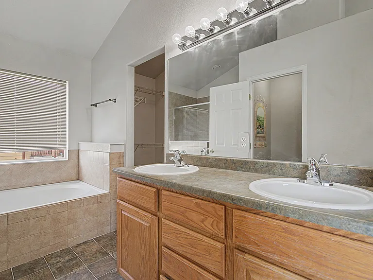11861 Royal Portrush Ct — Photo 22