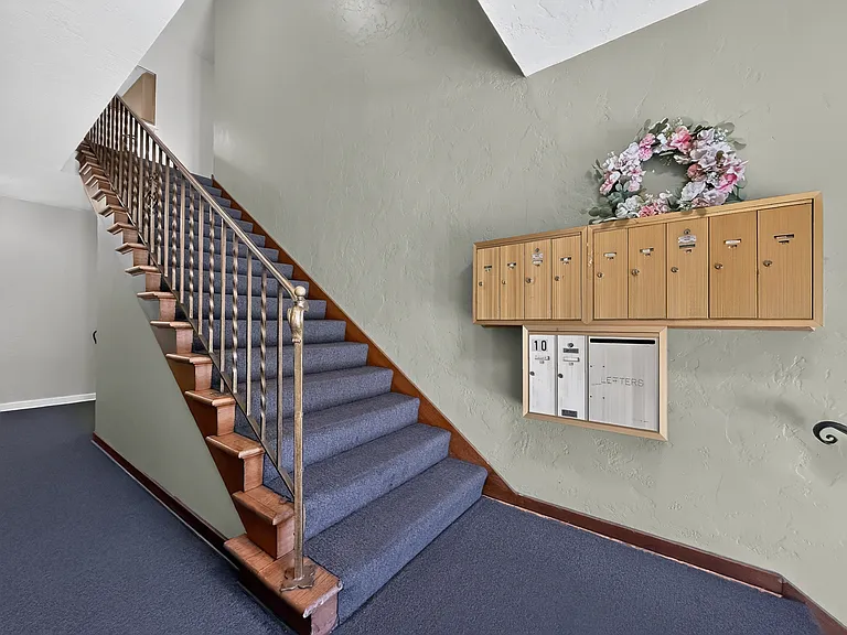 280 Morris Ave S #7 — Photo 12