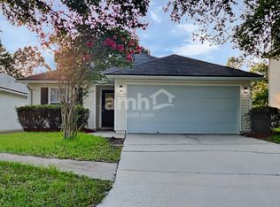 2571 Carson Oaks Dr, Jacksonville, FL 32221