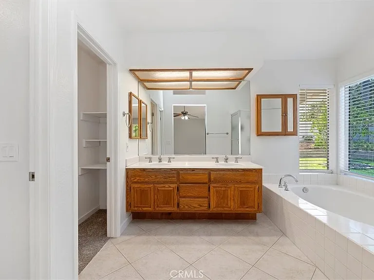 10045 Miracanto Way — Photo 29