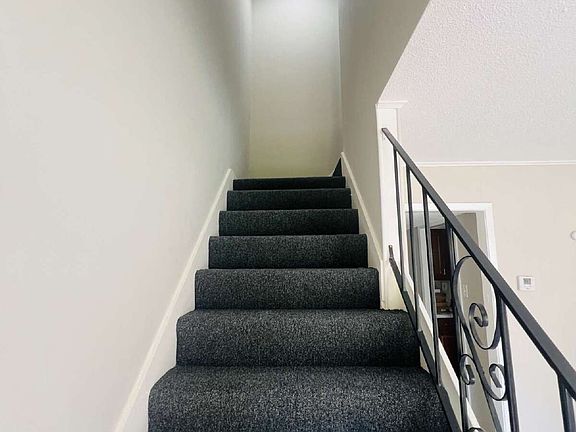 3rd image of 3136 Monterrey Sq