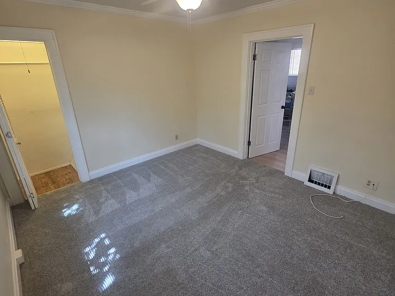 6731 Lansdowne Ave — Photo 9