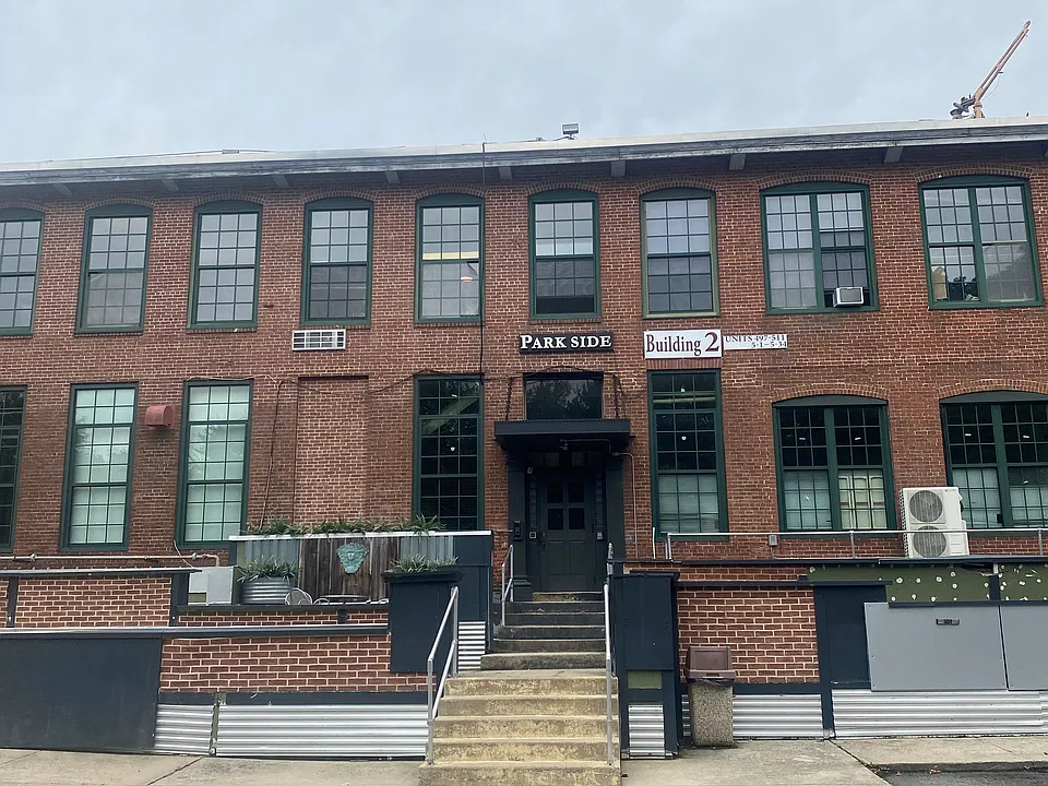 1117 Douglas Ave #499
