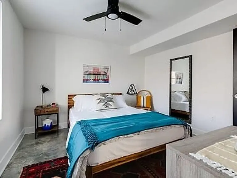 3005 E Franklin St #106 — Photo 16