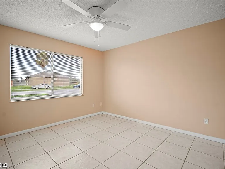 4406 Santa Barbara Blvd #B — Photo 11