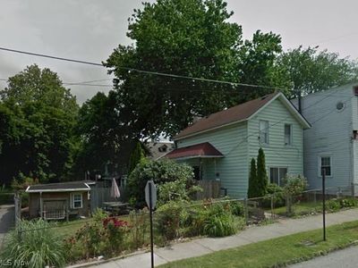 701-703 Literary Rd, Cleveland, OH, 44113