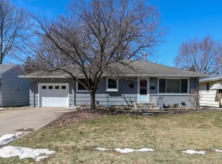416 Monroe Ave S, Hopkins, MN 55343