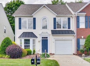 622 Bayou Cir, Lake Wylie, SC 29710