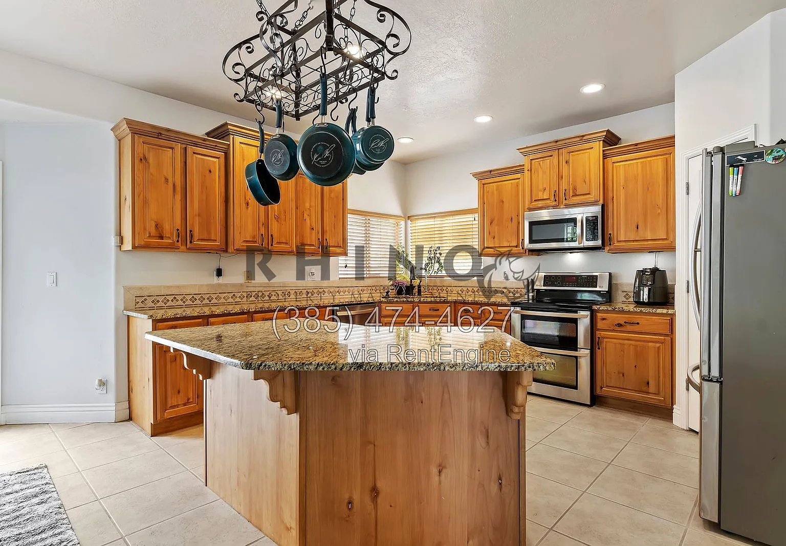 4 bed, 4.0 bath, 4259 sqft, $4,200 — Photo 1