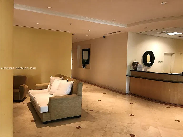 1627 SW 37th Ave #405 — Photo 22