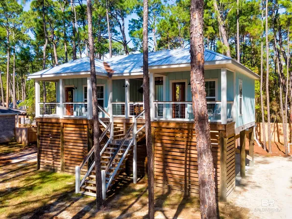 804 Ingraham Pl, Dauphin Island, AL 36528