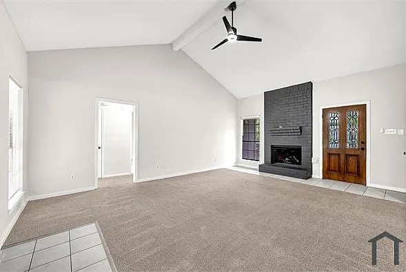 3 bed, 1379 sqft, $1,950 — Photo 4