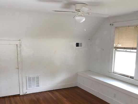 5th image of 3509 Admiral Dr