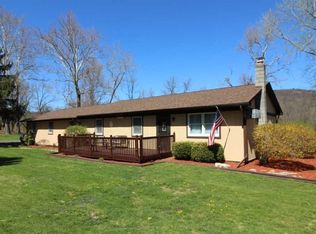 35 Quail Run Rd, Hopewell Junction, NY 12533