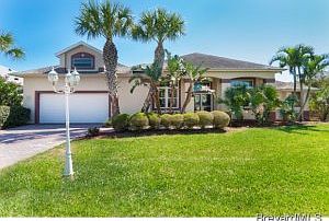 5th image of 311 Island Dr