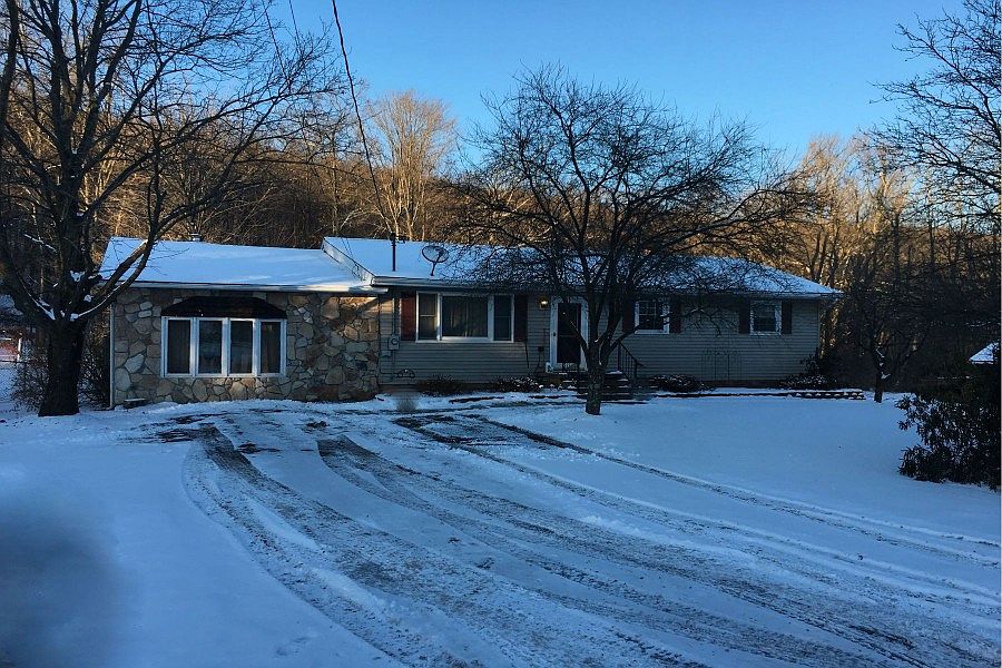 1st image of 1096 Foster Ave