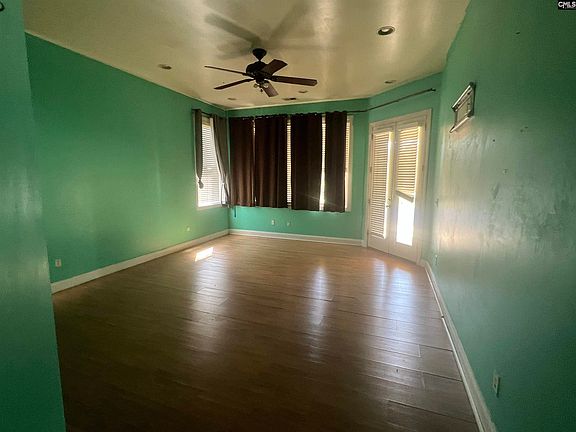 5th image of 2863 Bowen St