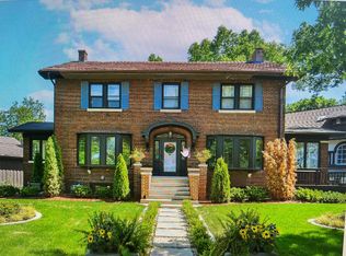 197 Longcommon Rd, Riverside, IL 60546