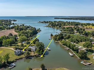 146 Creek Bed Ln, Kilmarnock, VA 22482