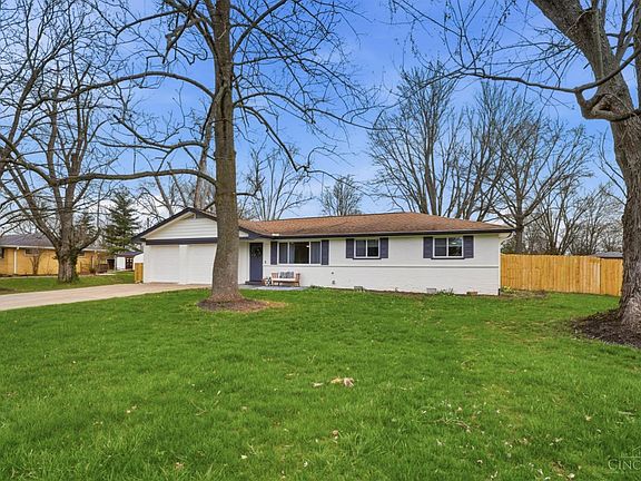 4th image of 588 Berdale Ln