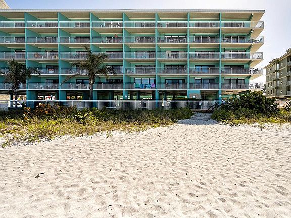 5th image of 19440 Gulf Blvd #407