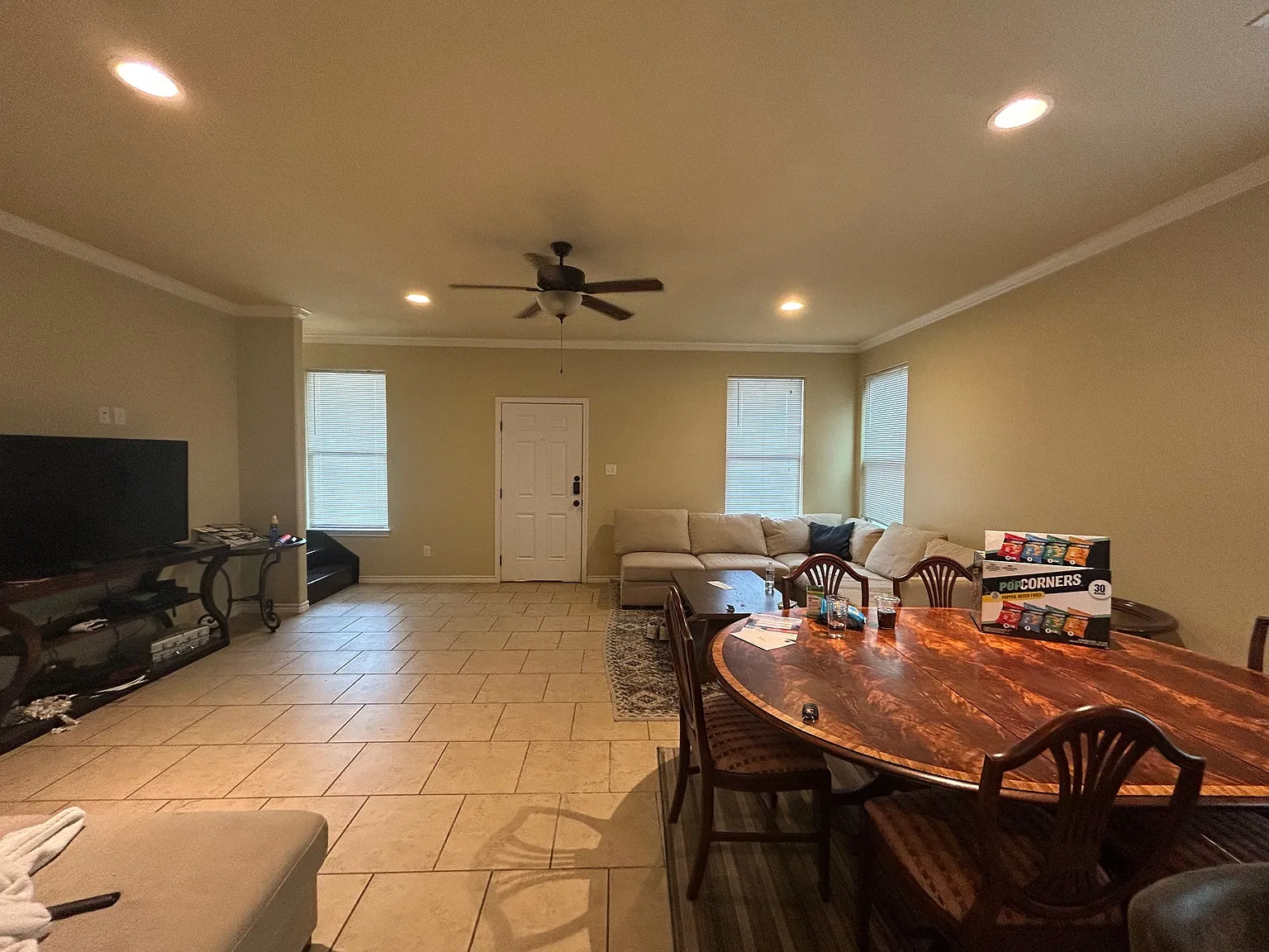 1103 Carolina - 1 — Photo 4