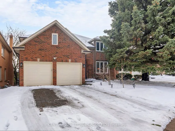 335 Fern Ave, Richmond Hill, ON L4C 8P6