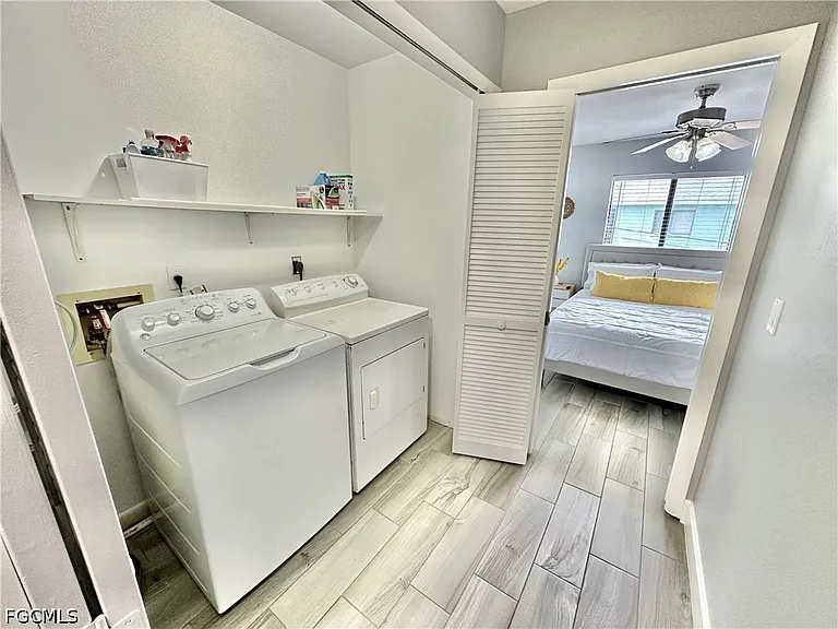 4903 Vincennes St #210 — Photo 10