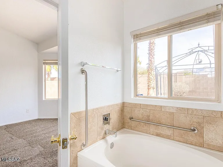 9162 N Treasure Mountain Dr — Photo 14