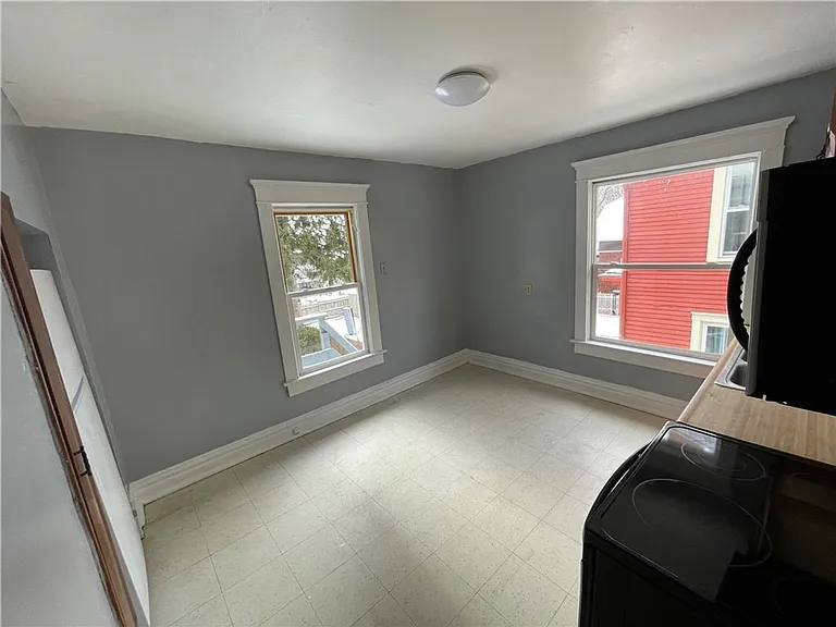 238 E Leasure Ave #2 — Photo 3