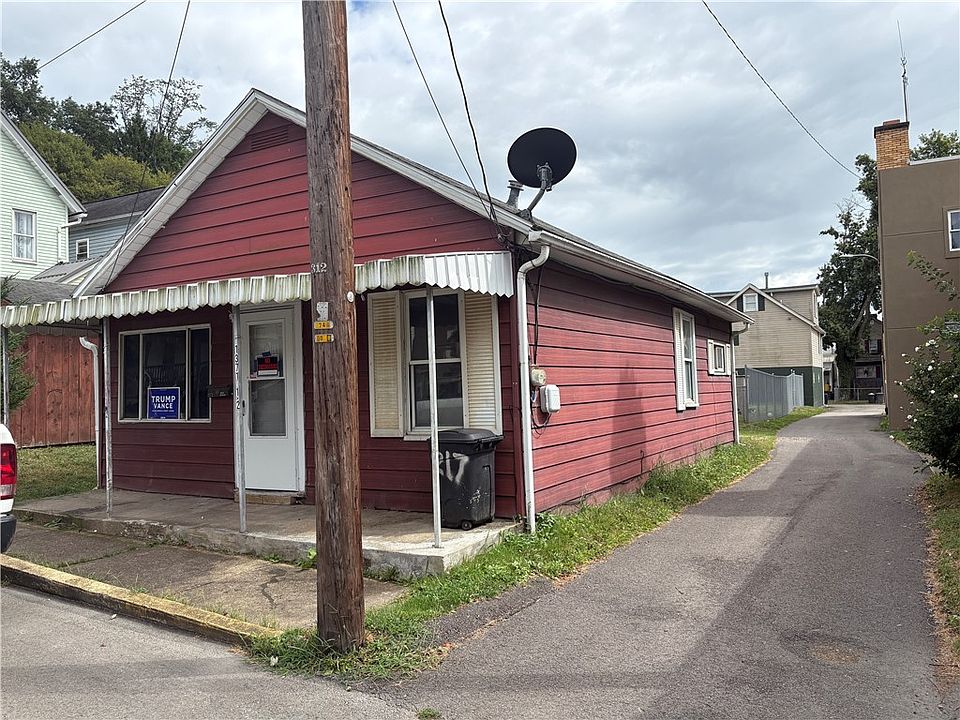 1st image of 1371 1/2 Johnston Ave #1